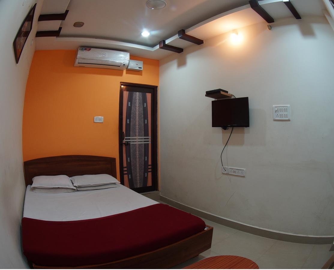 Oyo Flagship 74392 Hotel Mahesh Residency Haïdarabad Extérieur photo